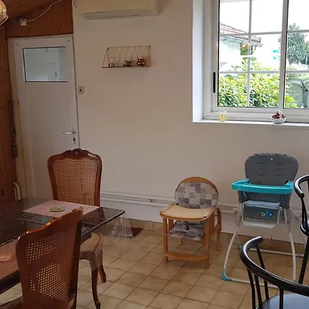 Appartement Maison Vintage De Plain Pied Avec Climatisation